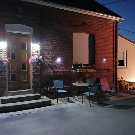 Gite A La Ferme Chez Magali Escaudoeuvres Exterior photo